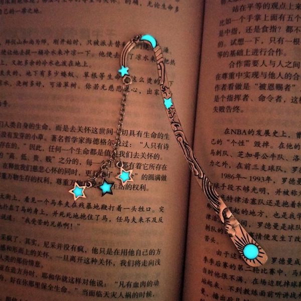 Luminous Sun Moon Star Bookmark Retro Pentagram Glowing Metal Bookmark (Ancient Silver Stars) - Image 5