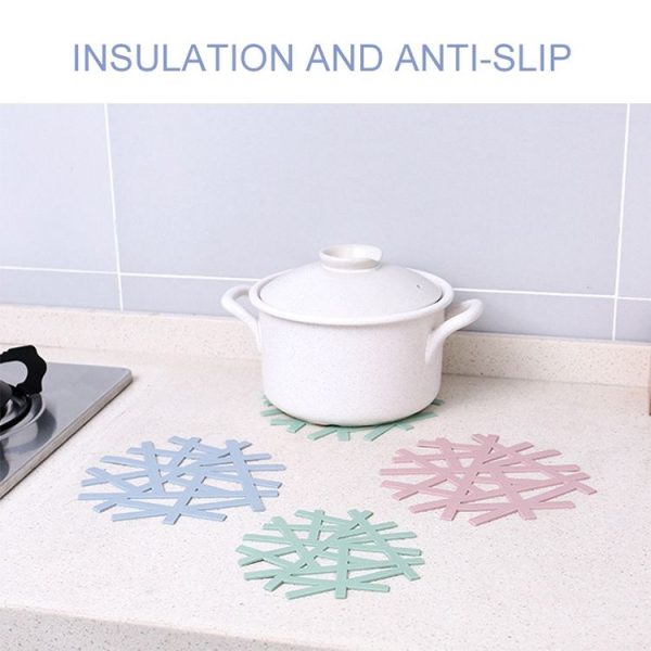 PP Mat Silicone Placemat Coaster Flower Design Kitchen Household Hollow Casserole Pad, Size: M (Blue) - Image 6