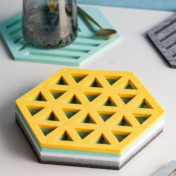 4 PCS Geometry Felt Household Tableware Dish Insulation Mat Cup Absorbent Pad, Color: Dark gray (triangle) - Image 4