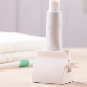 Toothpaste Facial Cleanser Hand Cream Automatic Squeezer Bathroom Supplies (White)
