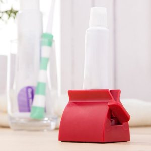 Toothpaste Facial Cleanser Hand Cream Automatic Squeezer Bathroom Supplies (Red)