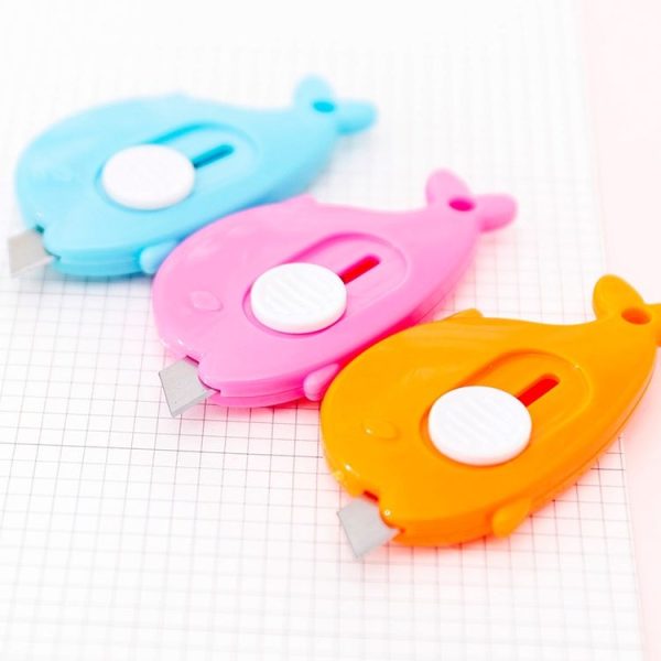 4 PCS Mini Whale Portable Utility Knife Cute Paper Cutter Office School Supplies, Random Color Delivery - Image 3