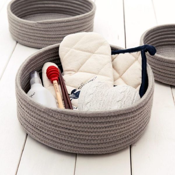 Round Hand-woven Basket Bedside Tabletop Snacks Debris Basket Storage Basket, Size: Small (White) - Image 6