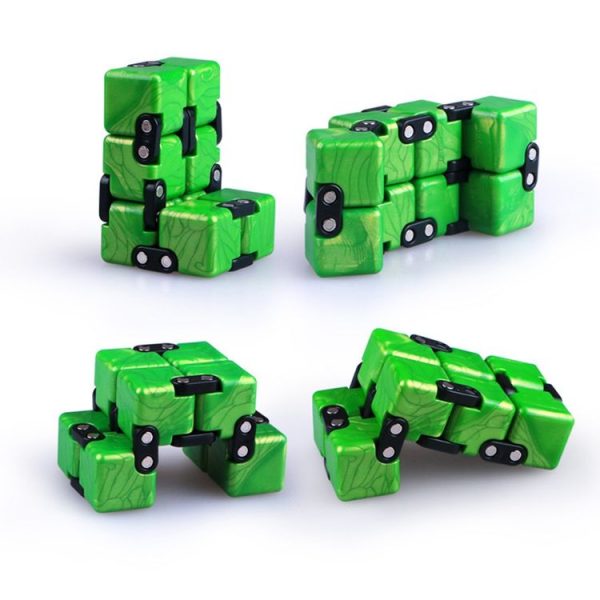 Creative Decompression Puzzle Smooth Fun Infinite Magic Cube Toy (Gold) - Image 5