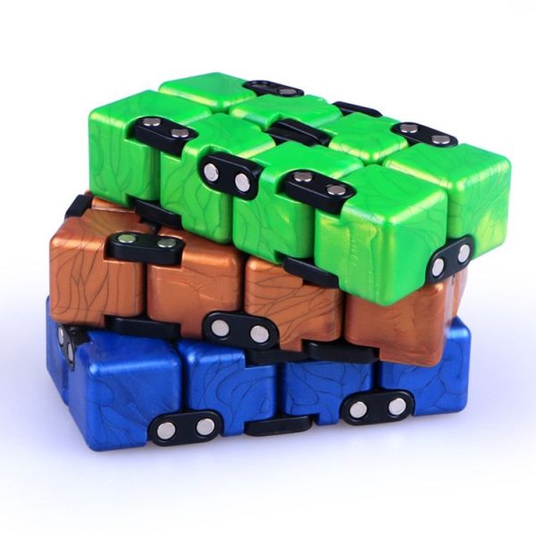Creative Decompression Puzzle Smooth Fun Infinite Magic Cube Toy (Gold) - Image 6