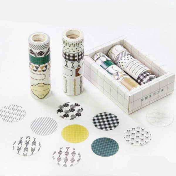 10 PCS / Set Paper Tape Set Clipper Label Shield Ancient Wind Girl Heart Student Hand Cute Sticker