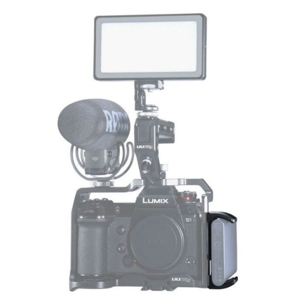 UURig R010 Camera Charging Treasure Clip Suitable for Sony A73 Mobile Power Bank - Image 6