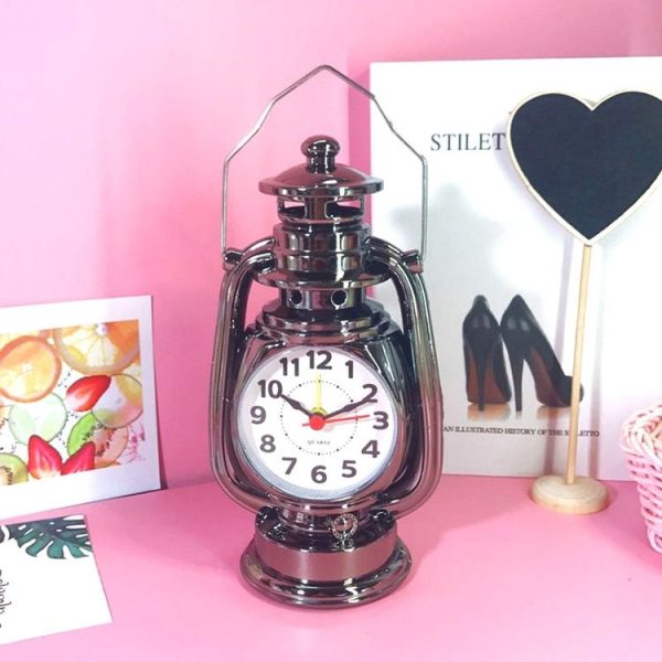 Retro Table Oil Lamp Small Alarm Clock Desktop Table Clock Living Room Decoration Supplies Office Craft Jewelry (Ebony)