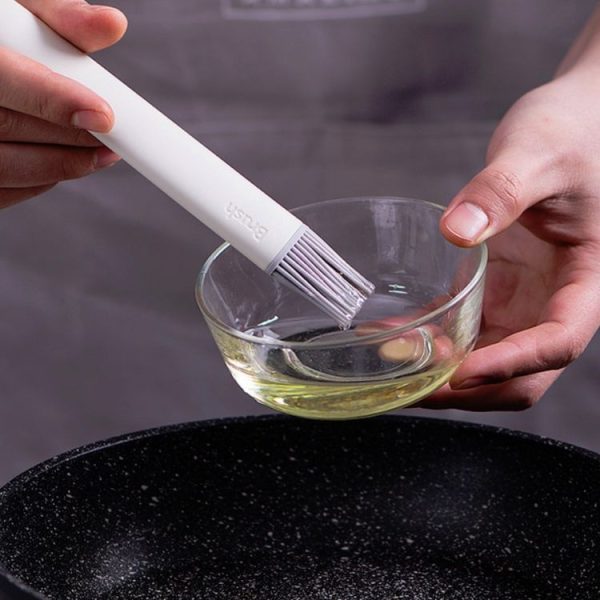 Kitchen Brush Removable Silicone Oil Brush Baking Barbecue Brush Oil Tool Random Color Delivery - Image 3