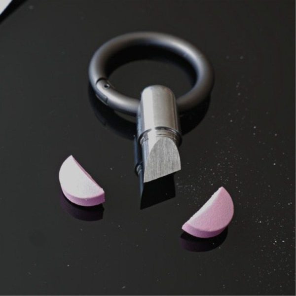 Unpacking Micro Cutting Tool Capsule Knife - Image 4