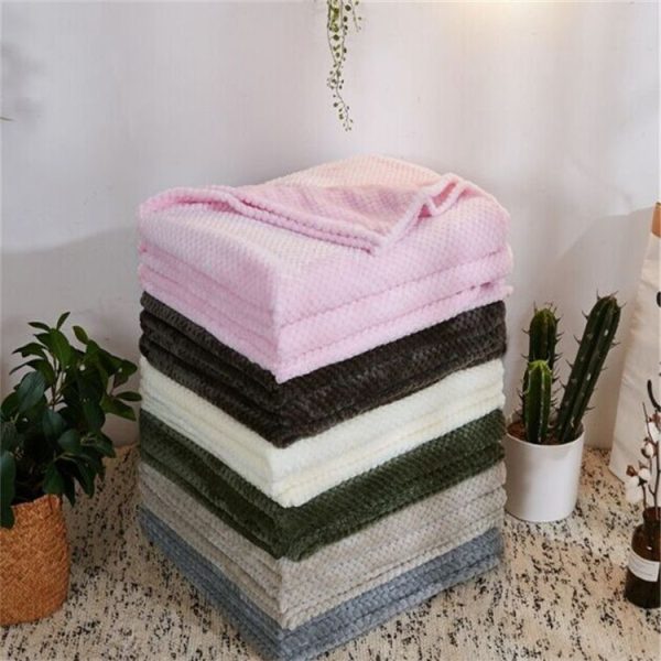 Thicken Solid Color Mesh Pineapple Flannel Blanket Coral Fleece Air Conditioning Sofa Cover Winter Warm Sheets Easy Wash Faux Fur Blankets, Size: 70x100cm (Grey) - Image 6