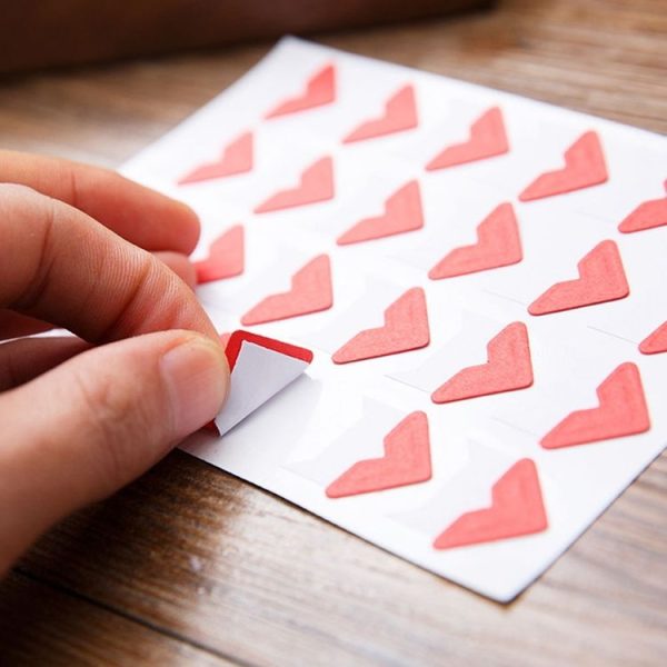 2 PCS Colorful Models Monochrome Simple Corner Stickers Album Accessories Phase Stickers (Red) - Image 4