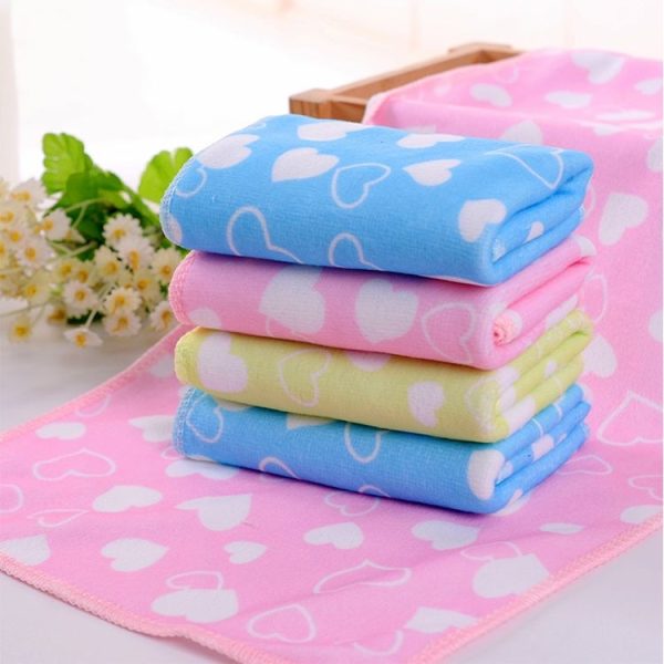 2 PCS Heart Pattern Small Towel (Green Heart) - Image 2