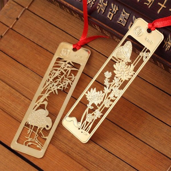 Vintage Beautiful Openwork Metal Bookmarks Students School Stationery (Plum) - Image 6