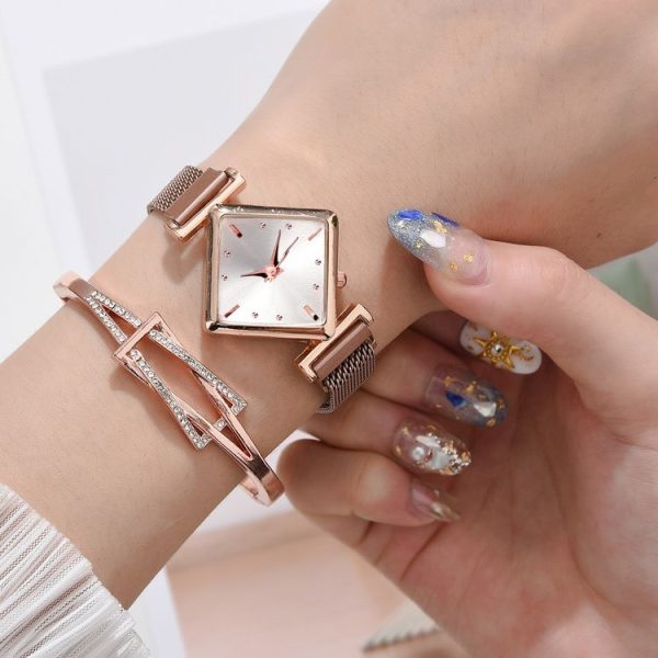 2 PCS Ladies Diamond Dial Quartz Watch, Colour: Rose Gold White + Bracelet - Image 2