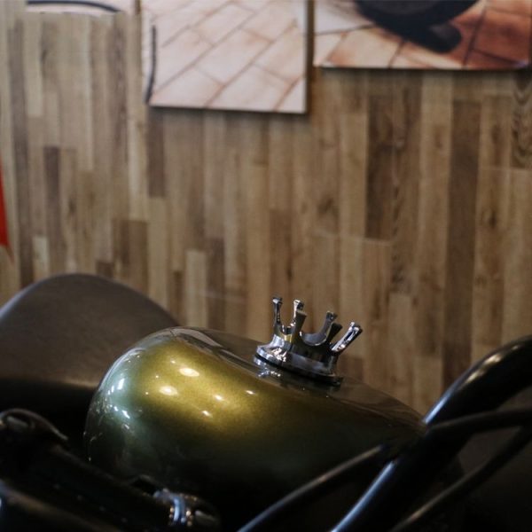 Motorcycle CNC Aluminum Alloy Crown Fuel Tank Cap Suitable For Harley 883 / XL / 1200 / 48 / 72 (Black) - Image 9