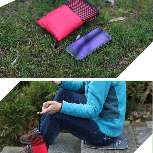 Outdoor Travel Small Cushion Folding Thickening Portable Single Wild Park Picnic Mat Beach Moisture-Proof Mat (Crimson) - Image 6