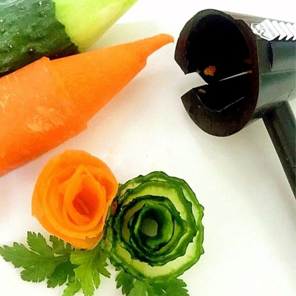 Plastic Vegetable Cutter Spiral Slicer Peeler Fruits Device Kitchen Gadget (Black) - Image 6