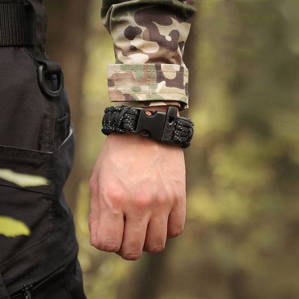 Nine-Core Reflective Umbrella Rope Woven Bracelet Survival Whistle Emergency Umbrella Rope Wristband (Black) - Image 7