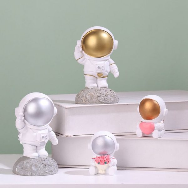 Resin Crafts Space Astronaut Ornaments Home Office Desktop Ornaments Children Gift, Style: Station Gold - Image 3