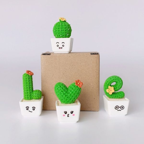 Small Fresh Cactus Ornaments Resin Plants Small Potted Car Ornaments (Heart Shape) - Image 2