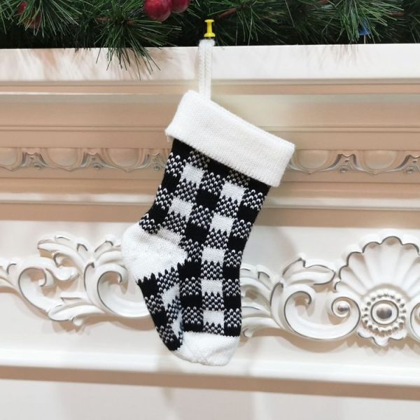 Knitted Christmas Stocking Decoration Pendant Child Acrylic Candy Gift Bag (White)