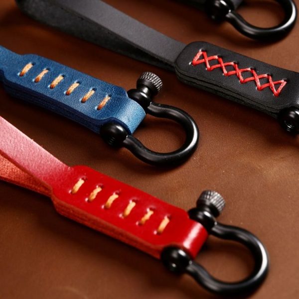 A001 Car Keychain Leather Long Key Rope (Oil Wax Red) - Image 4