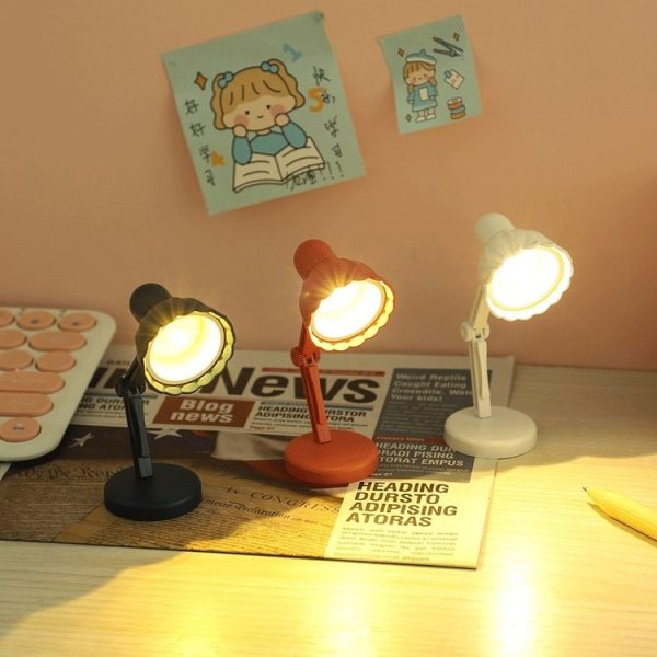 Flower Shape LED Mini Magnetic Table Lamp Foldable Bedside Night Light (09A White) - Image 2