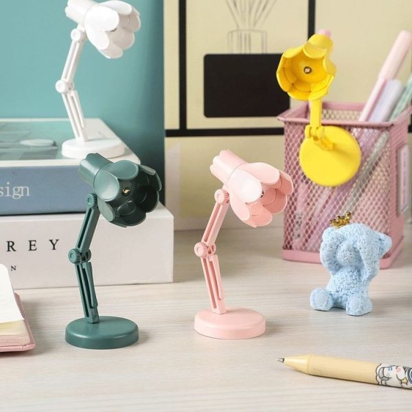 Flower Shape LED Mini Magnetic Table Lamp Foldable Bedside Night Light (09A White) - Image 6