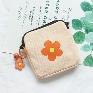 Sanitary Napkin Storage Bag Large Capacity Little Bag Canvas Simple Short Wallet (Pink)