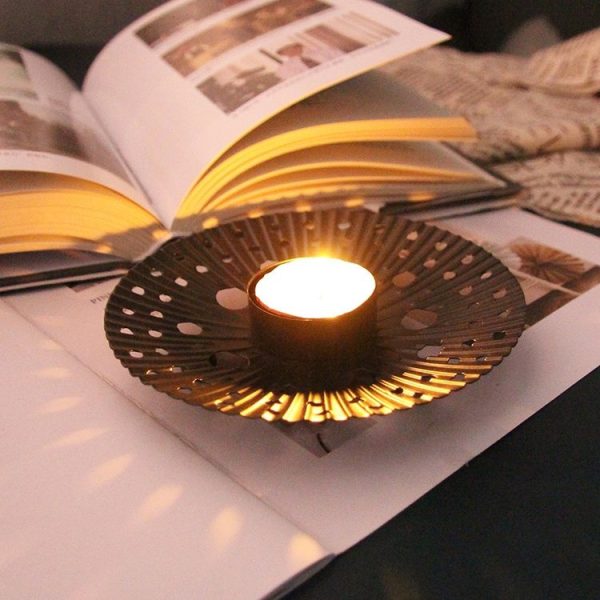DH2303-07 Retro Hollow Iron Art Decorative Candle Holder Jewelry Storage Rack Shooting Props (Gold) - Image 6