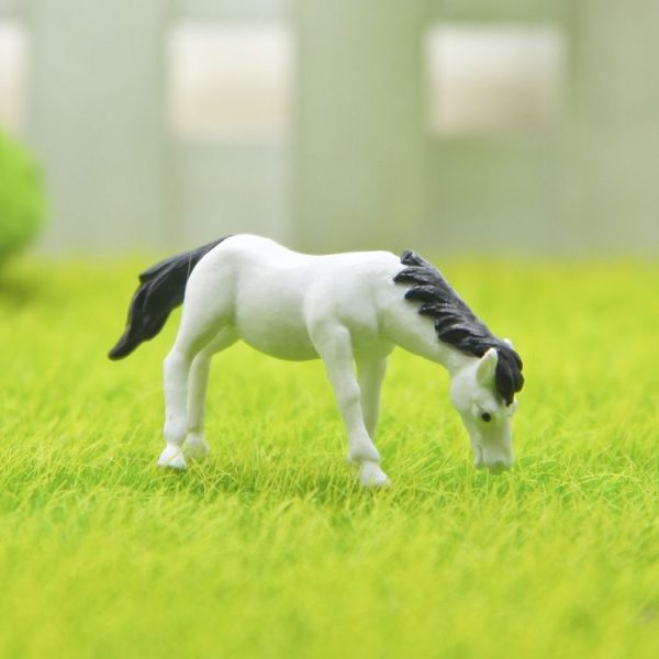 Horse Figure DIY Micro-landscape Landscaping Doll Desktop Decoration Ornaments (White)