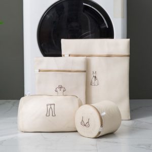 4pcs / set Home Net Pocket Underwear Washing Bag Thickened Polyester Laundering Set (Beige)