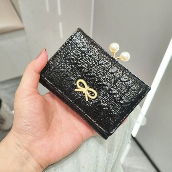 Ruched Textured Bow Pearl Clip Tri-Fold Short Wallet (Black) - Image 2