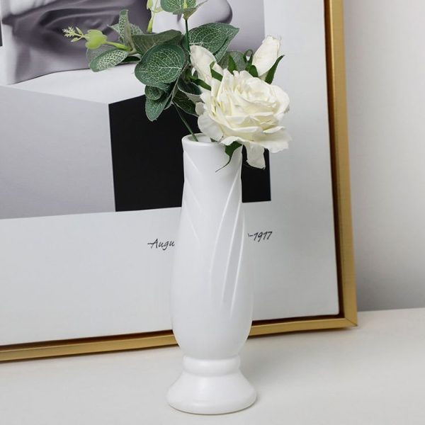 Petal Shaped Simple Drop-Proof PE Vase Imitation Porcelain Home Decoration Ornaments (White)