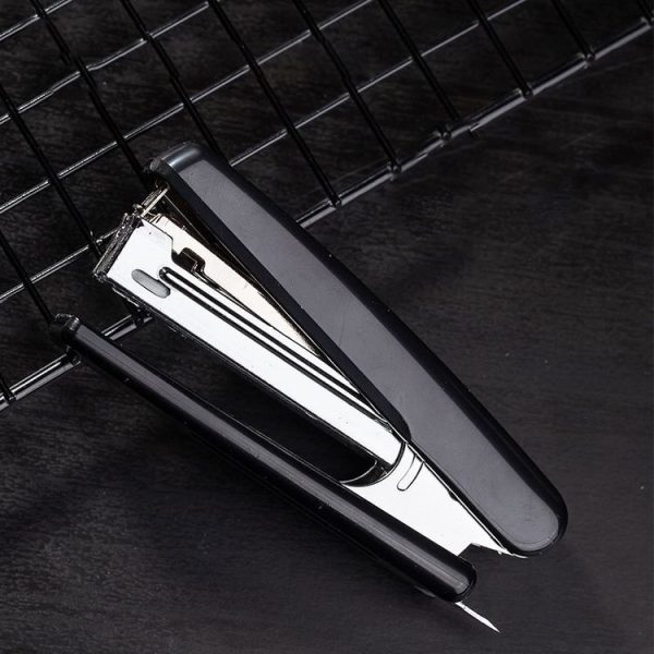 Deli 0222 10 Portable Metal Stapler With Staple Remover Labor Saving Stapler (Blue) - Image 8