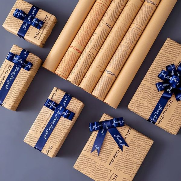 10pcs Retro Cowhide English Newspaper Gift Flower Packaging Material (Random Style Delivery) - Image 4