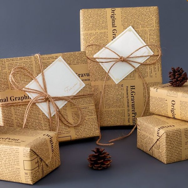 10pcs Retro Cowhide English Newspaper Gift Flower Packaging Material (Random Style Delivery) - Image 5