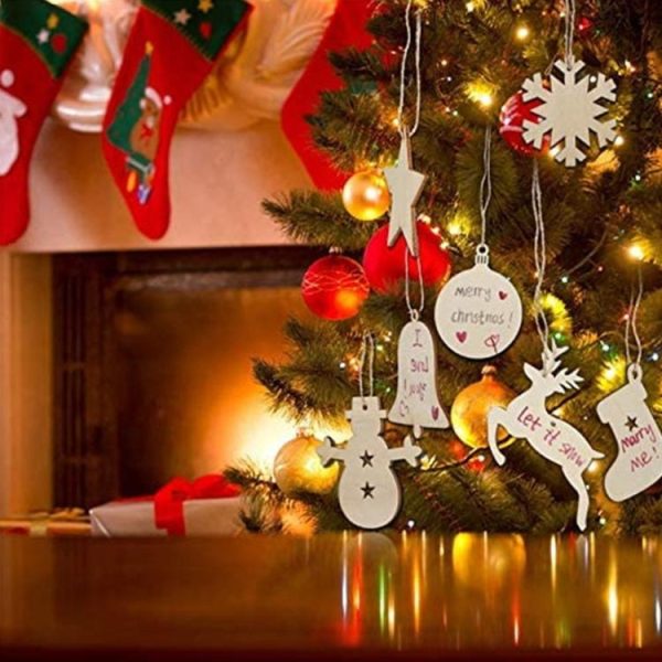 10pcs / set Wooden Christmas Tree Pendants Hand-painted Decorative DIY Wood Chips (Random Style) - Image 5