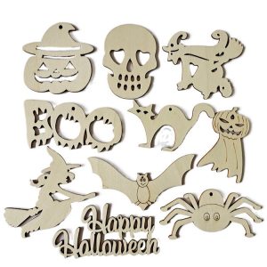 10pcs / set Halloween Decorations Holiday Party Wooden Pendants (Random Style Delivery)