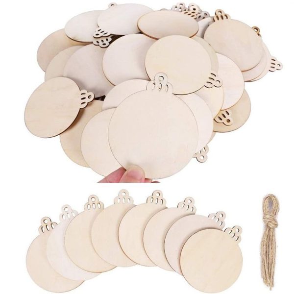 10pcs / Set Wood Chip Hand-Painted Christmas Tree Props Christmas Pendants, Size: 9x7.6cm - Image 2