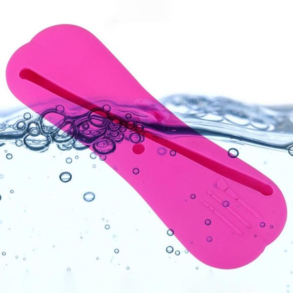 Slant Mouth Cat Paw Buckle Large Capacity Dustproof Soft Silicone Makeup Bag (Pink) - Image 4