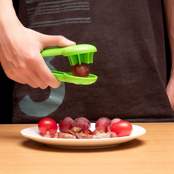 Grape Slicer Convenient Household Blueberry Strawberry Slicer Kitchen Tools (Green) - Image 7
