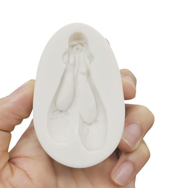 Matte Ballet Shoes Shaping Mold Jewelry Pendant Epoxy Silicone Mold (Pink) - Image 5
