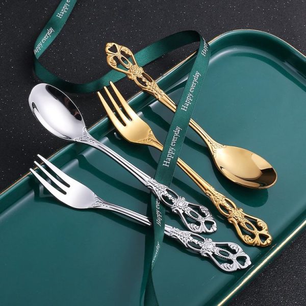 2pcs / Pack Retro Openwork Carved Dessert Spoon Fork Set Engraved Cutlery Gift Box, Style: Pink Box (Silver) - Image 4