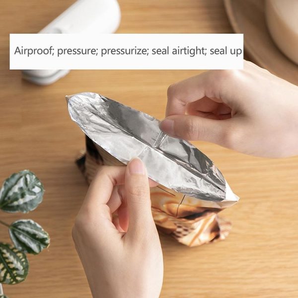 Small 2-in-1 Rechargeable Magnetic Snack Sealer Household Mini Sealing Machine (Green) - Image 6