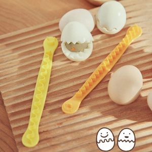2pcs / Set Lace Egg Cutter DIY Egg Mold Kitchen Salad Making Tools