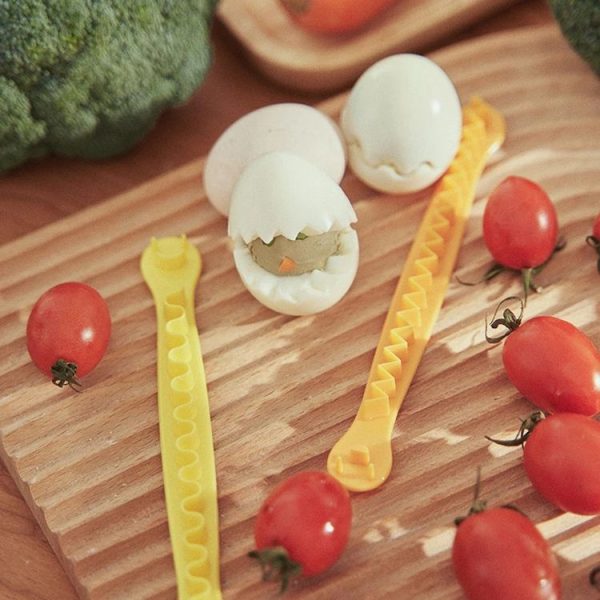 2pcs / Set Lace Egg Cutter DIY Egg Mold Kitchen Salad Making Tools - Image 10