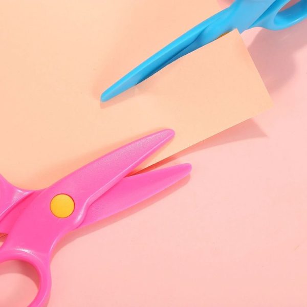 4pcs Mini Cute Safety Plastic Scissors Children Handmade Paper Cutting Tools (Pink) - Image 4