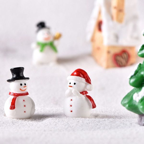 5pcs Christmas Decoration Accessories Micro Landscape Christmas Gift Resin Small Ornament, Style: Christmas Snowman No.8 - Image 4